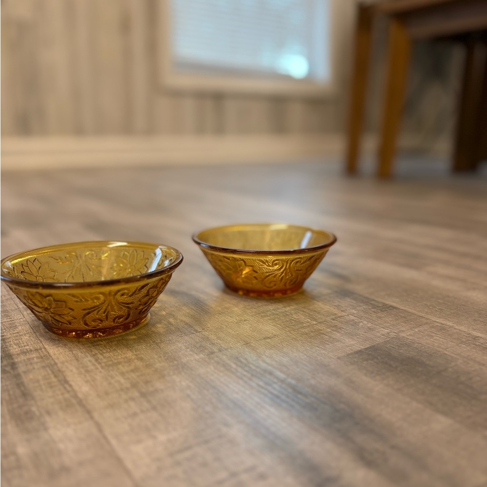Indiana Glass Company Amber Glass Fruit Bowls Set of Two 9 Inch Diameter